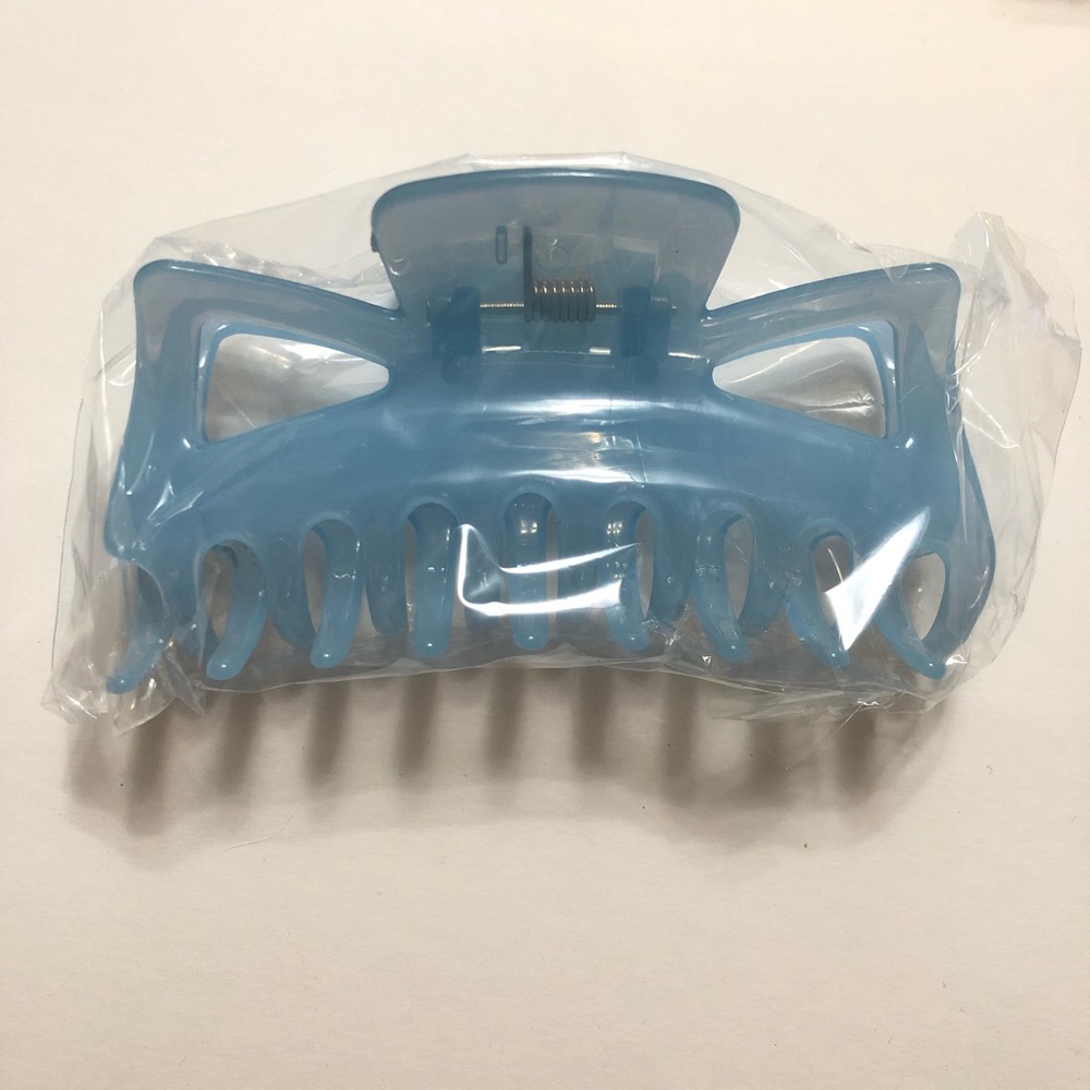 NEW 4pc large hair clip - Picture 2 of 7
